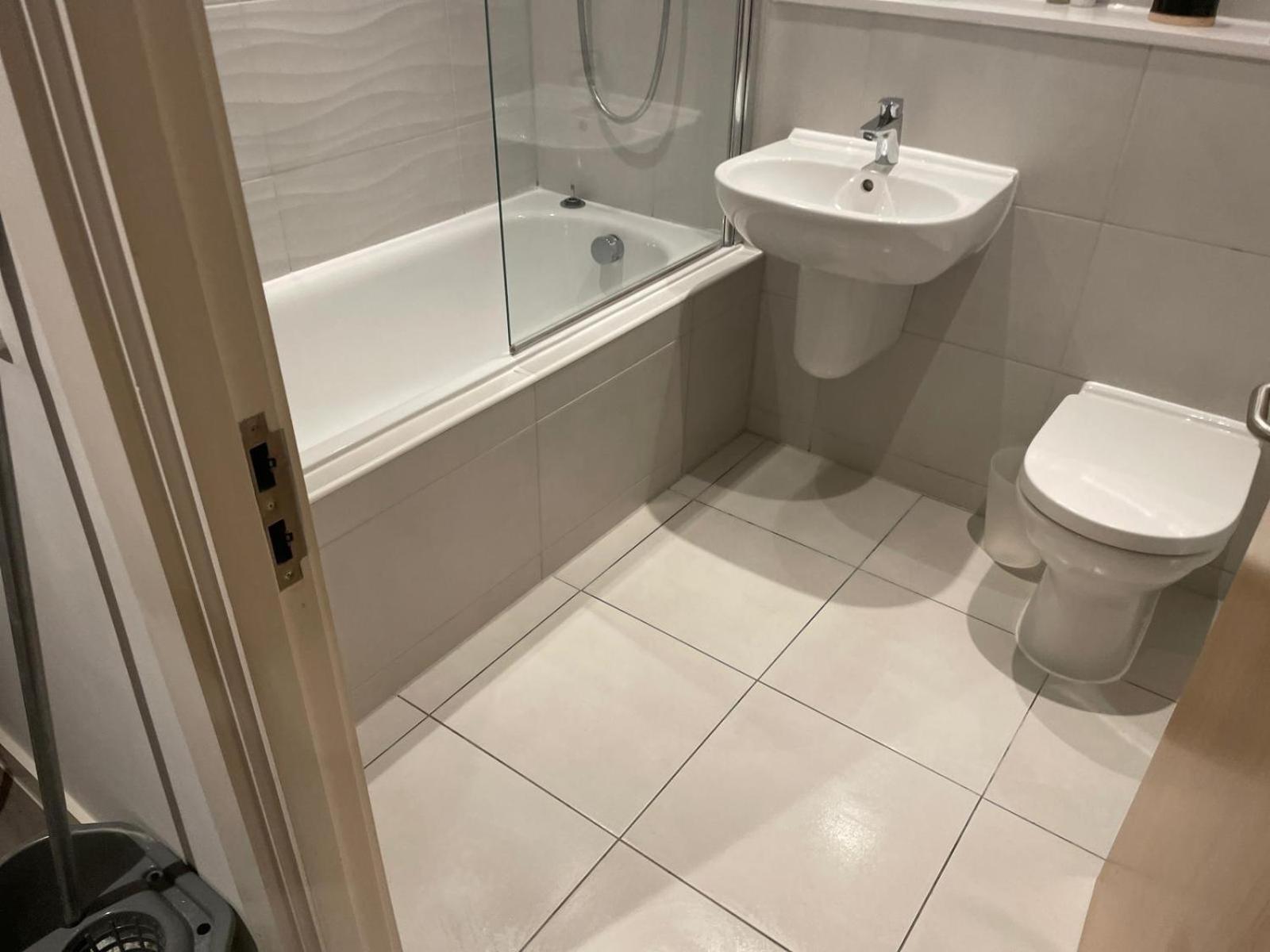 City Centre Apartment Манчестер Экстерьер фото